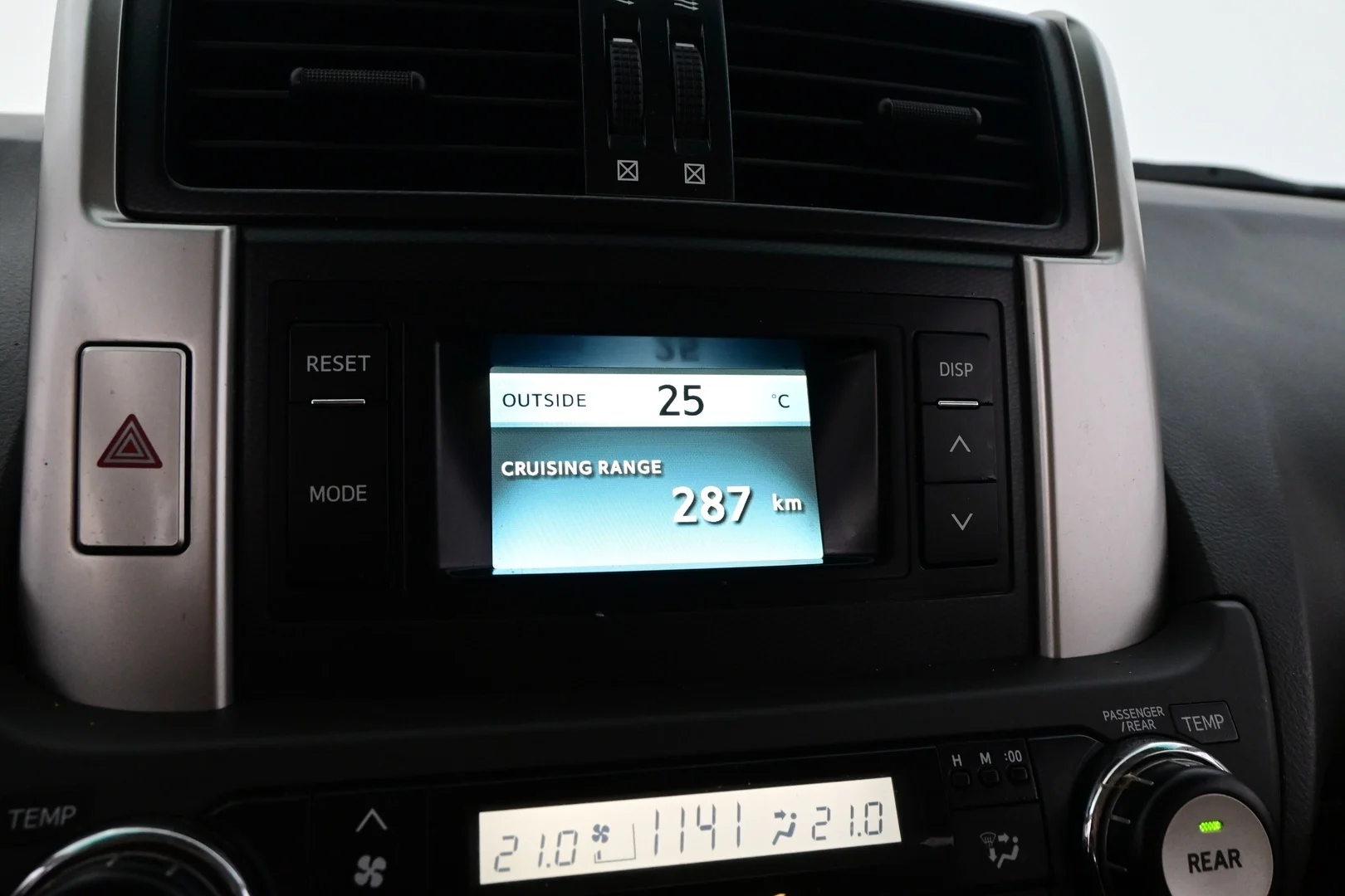 Car Image - 5M5YdG0PzylyqLbdGWuZsi