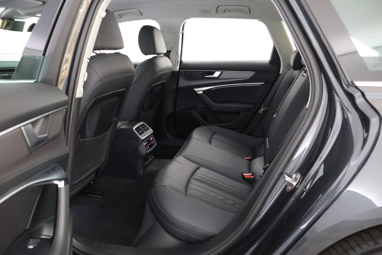Car Image - 1qc3AlF4hs3u1DAIb2gHmi