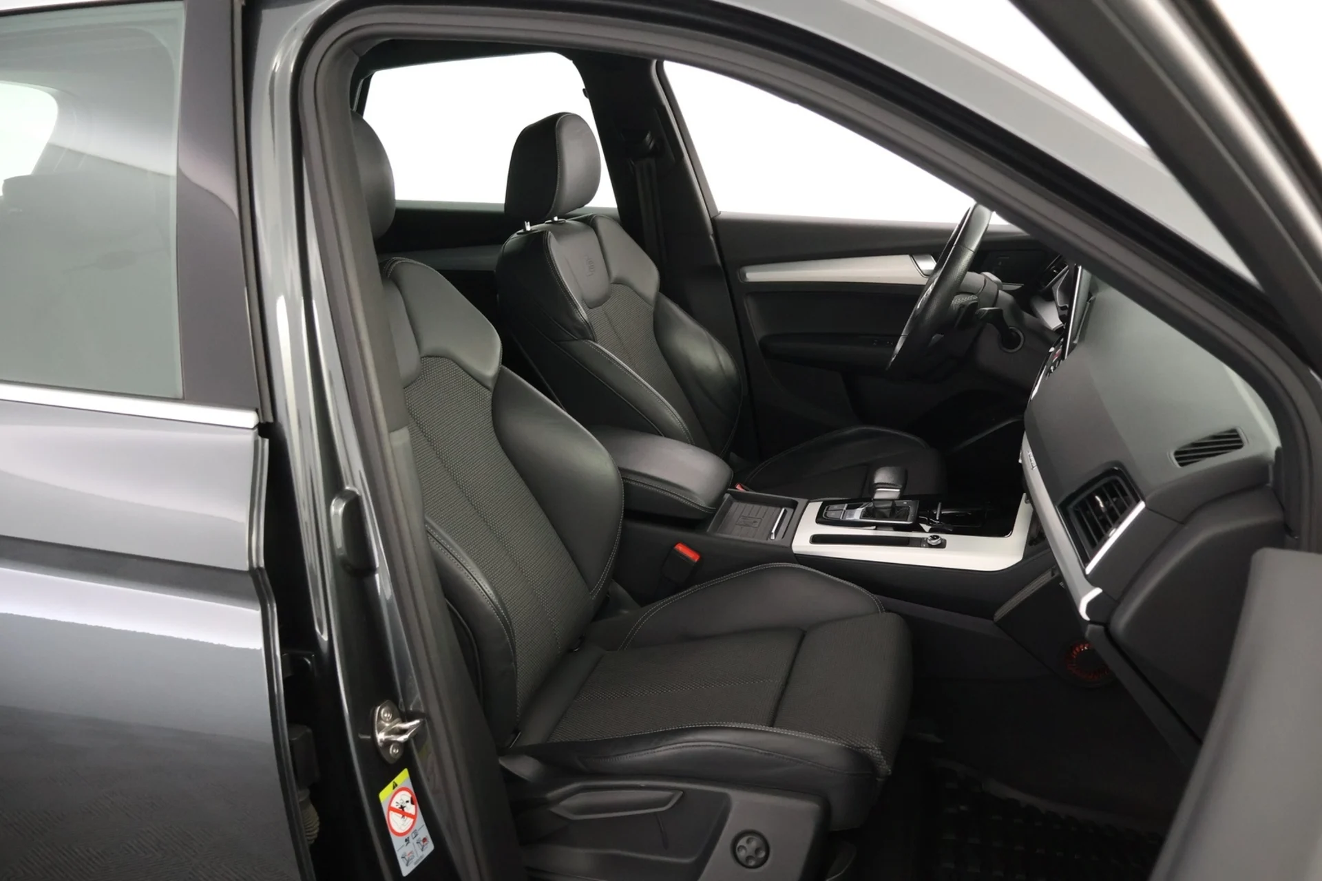 Car Image - 4N05sOMn7dzsPHDepxbOfh