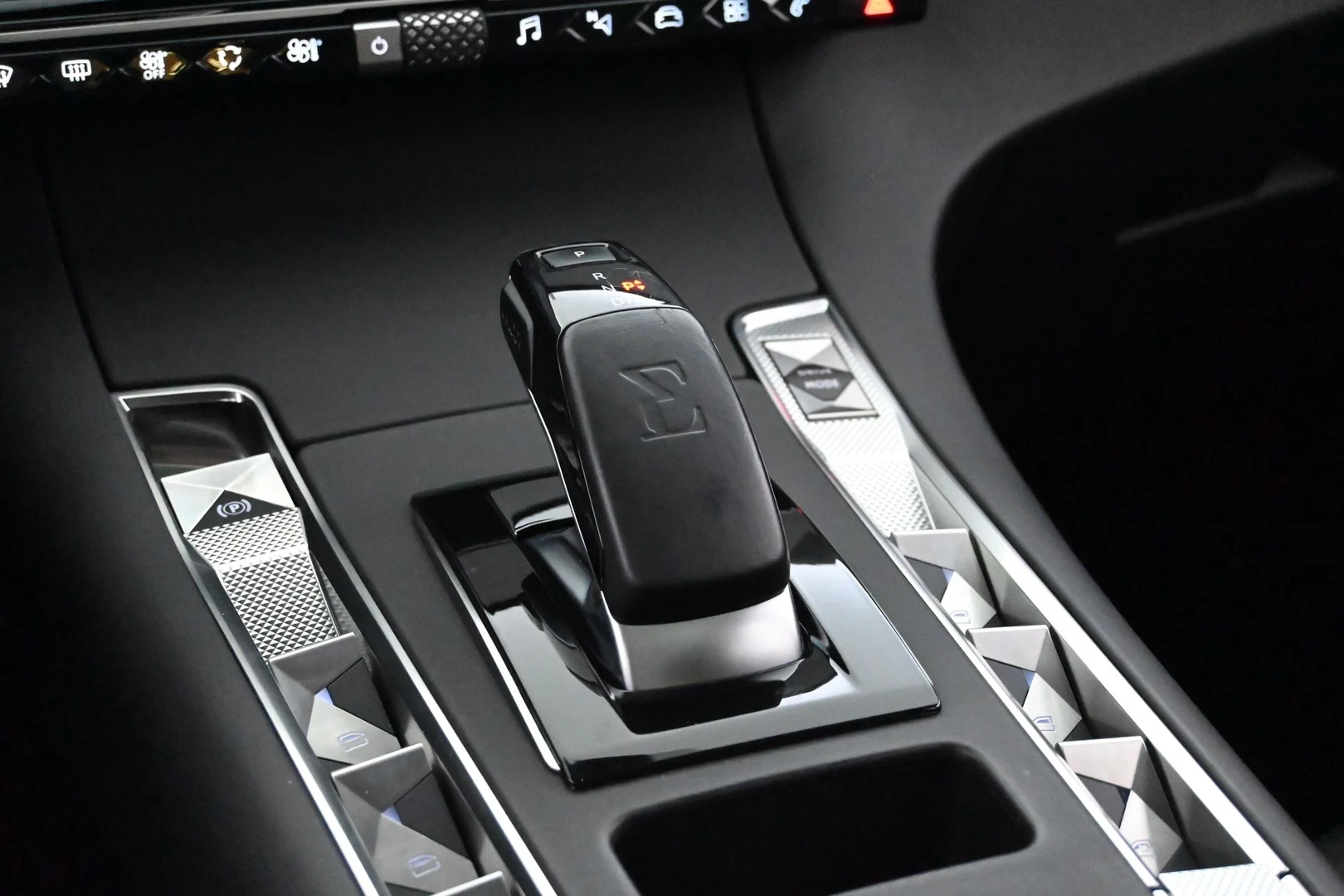 Car Image - 5J85kUA72hlcdaQHTDvdjU
