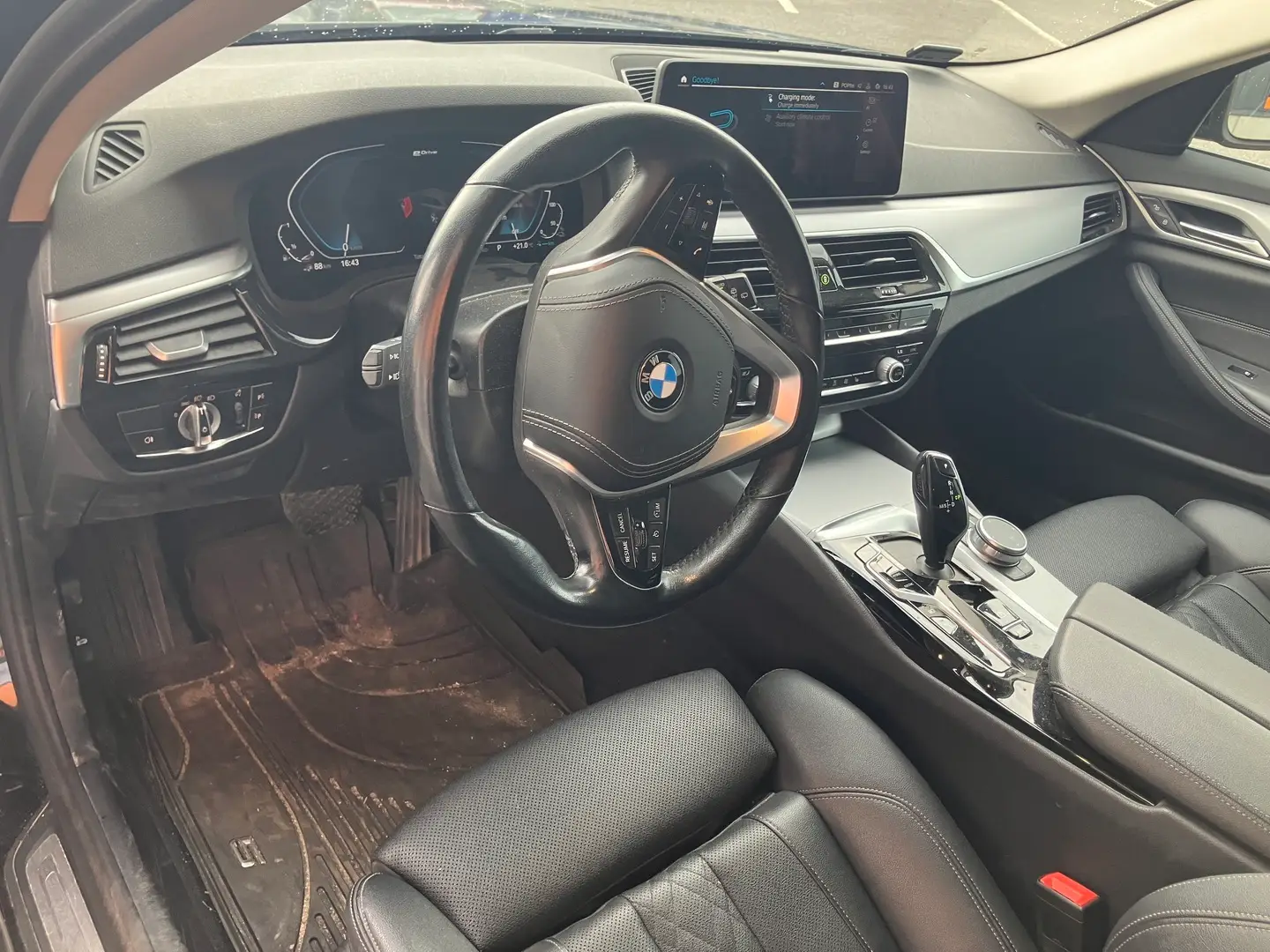 Car Image - 4k4cnUDkqKzXapP4XvNXvJ