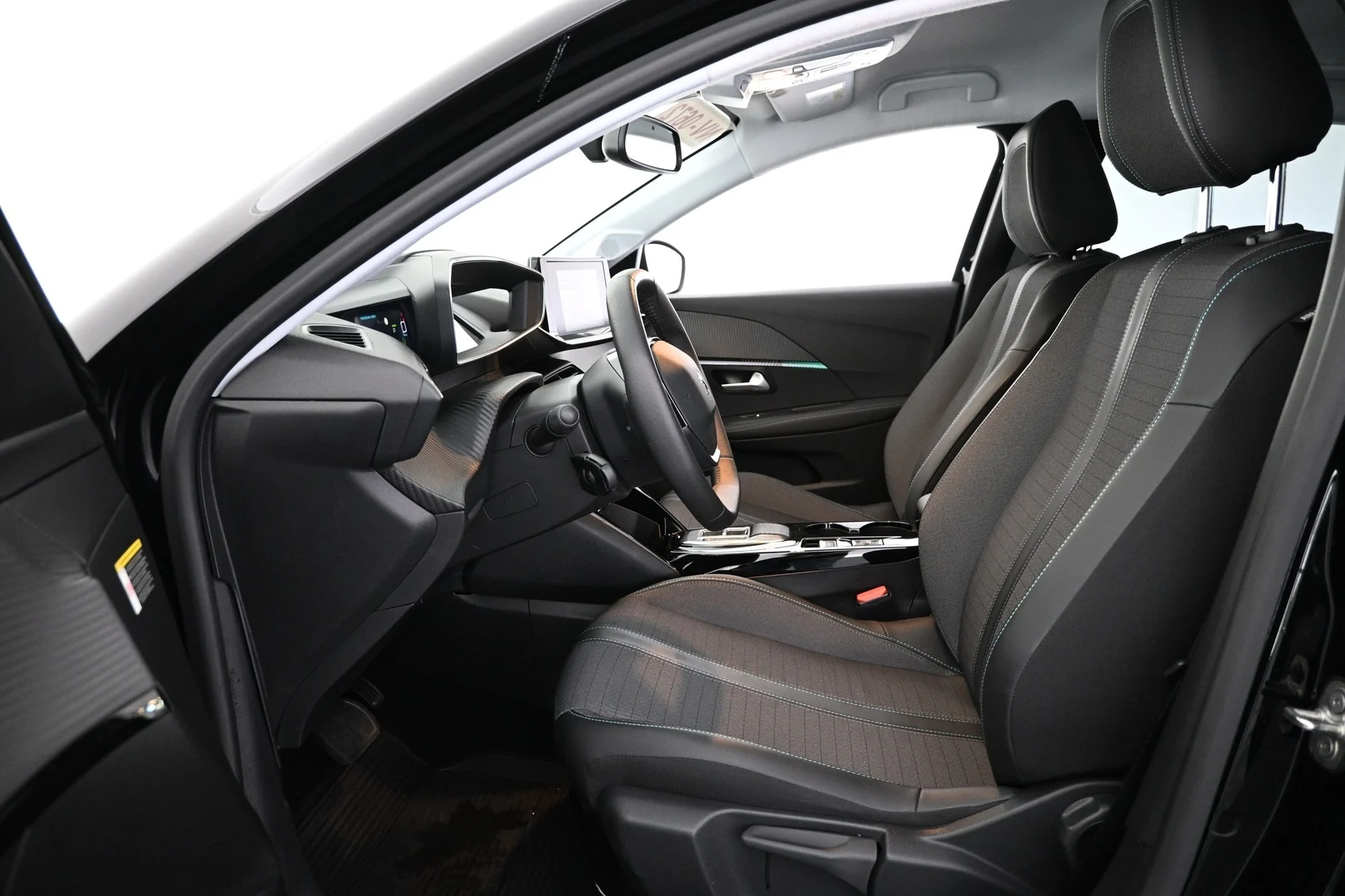 Car Image - 3RoUSdQG9cTf7ORmHJ9vrJ