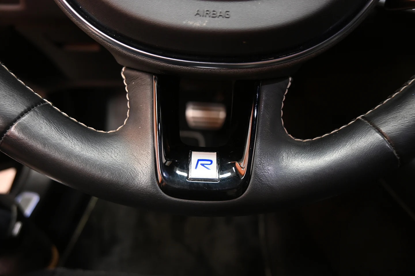 Car Image - 7uA1qSiMrZqz8cOSy1V6cZ