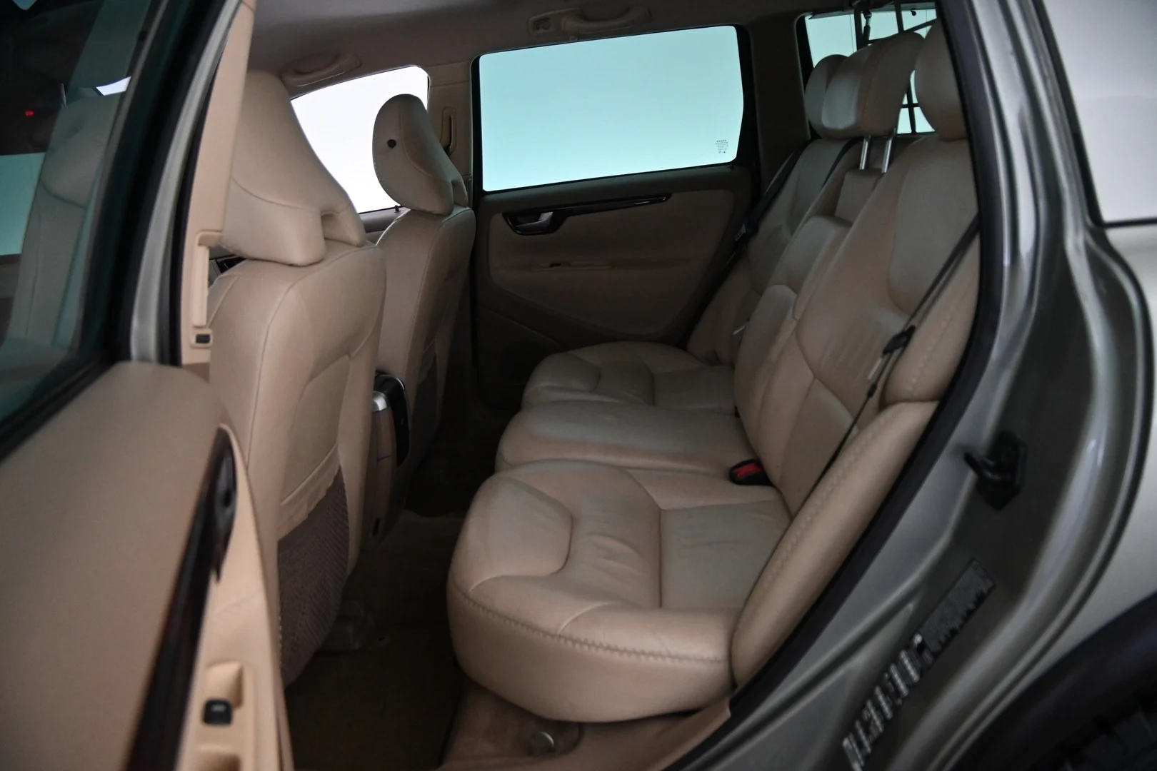 Car Image - 3xBmOLjGC8LYkEuUWIp6ij