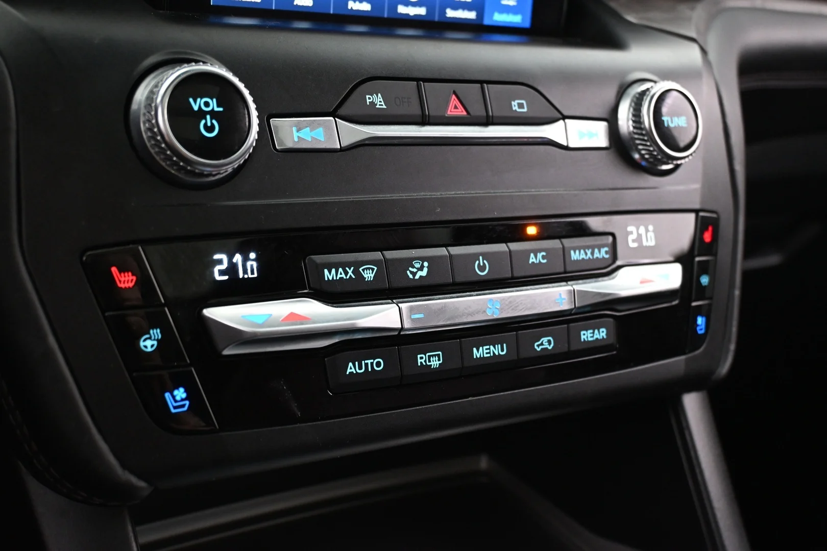 Car Image - 7iYdNEPHaHx2LWb7d5crJc