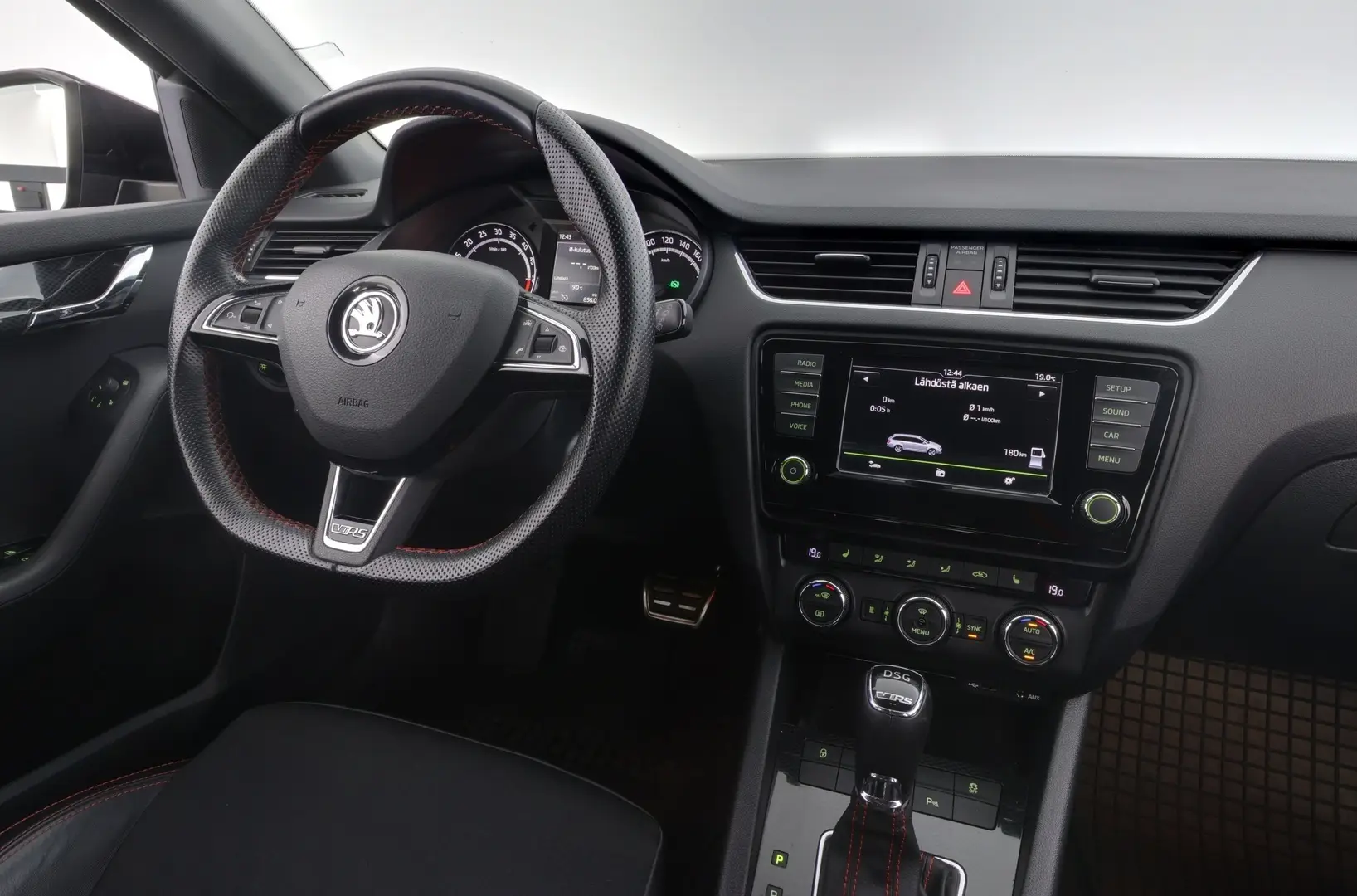 Car Image - 3uKkbgyYPRDB9bp0E2cGgf