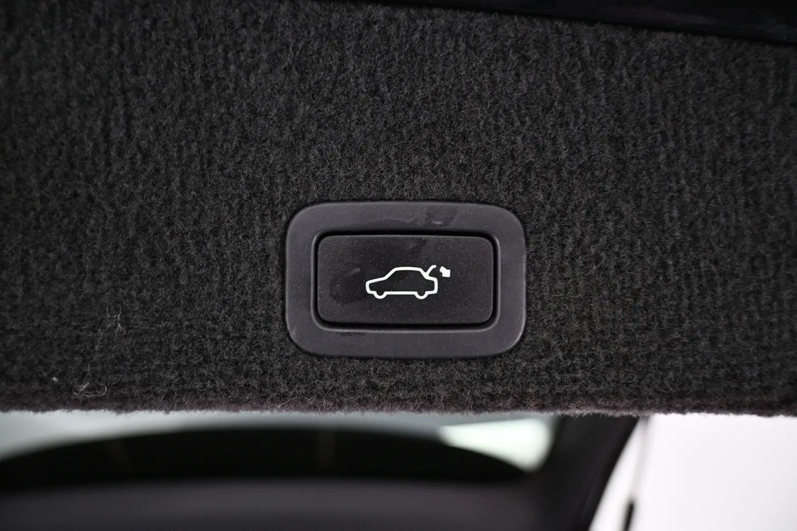 Car Image - 5Ry3t6r1UrY3KemnlH8xTw