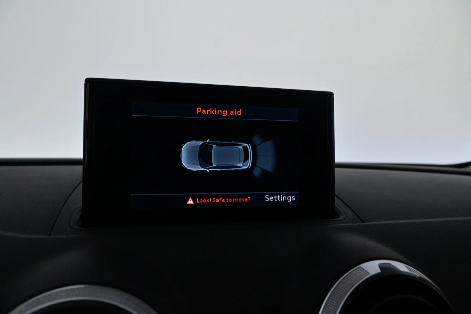 Car Image - fcLf4cOHPBOeLtnsmPOue