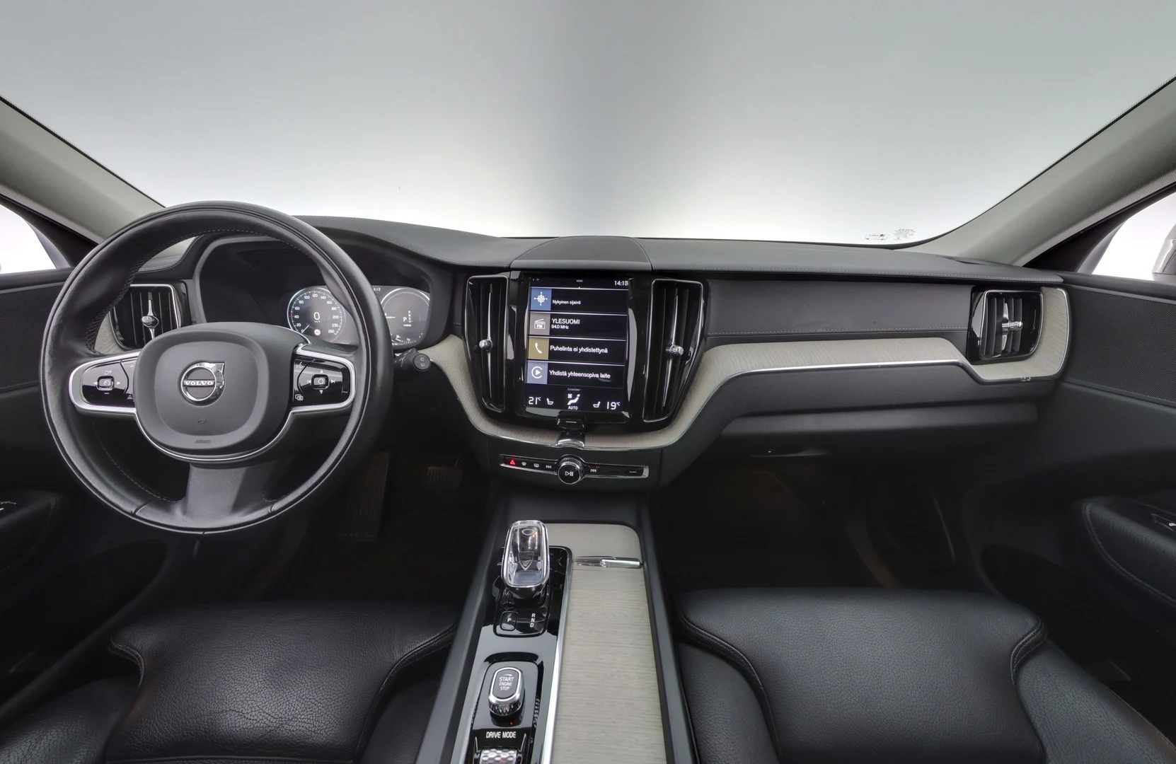 Car Image - 4m6udn0A1pp4Sm8FtWytAc