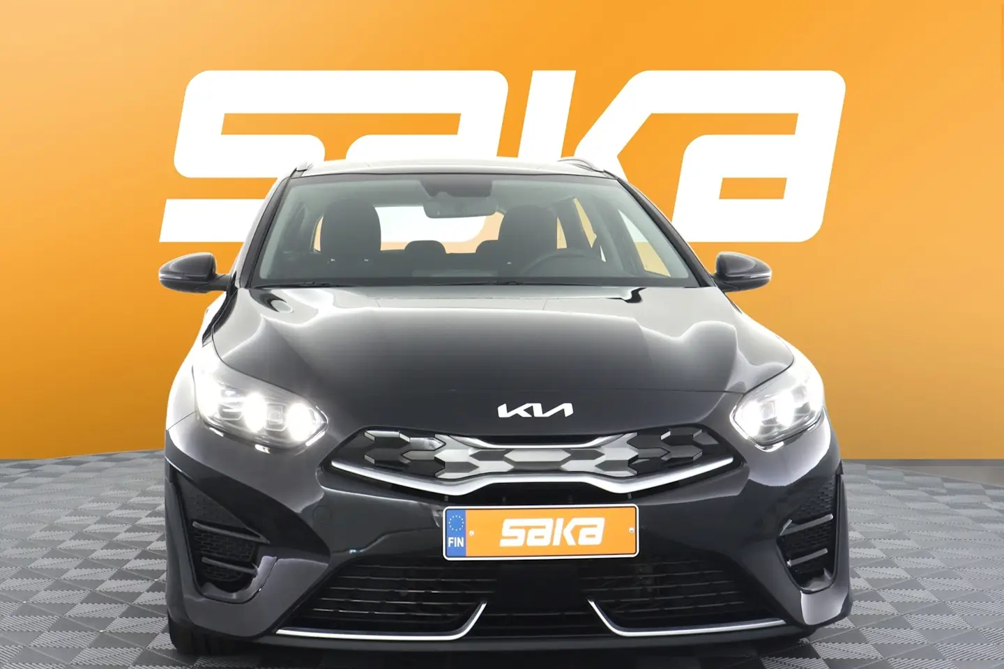 Car Image - 6CXOWXGBLV9FeXclluguZ6