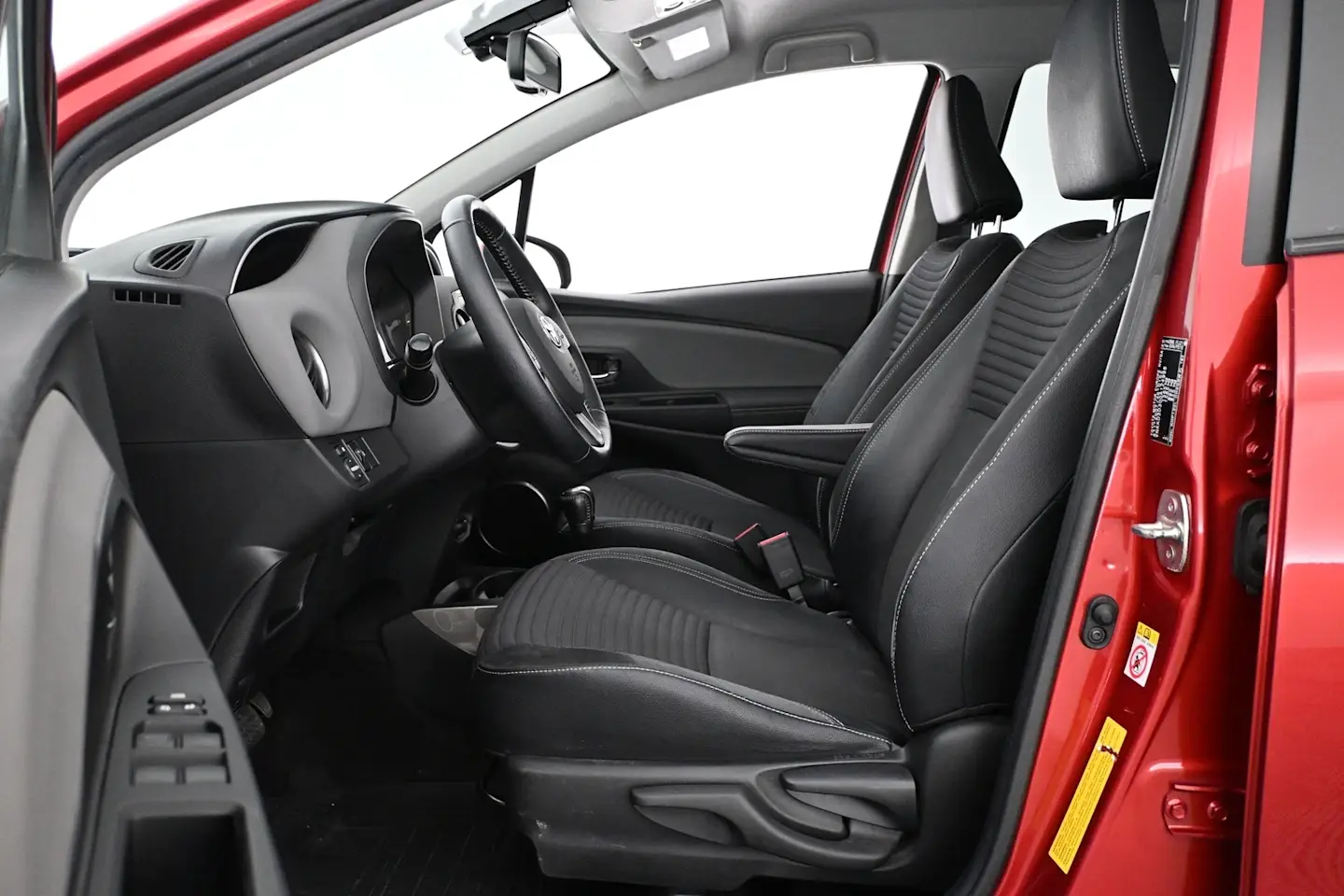 Car Image - 5hSmcreshy2YiwcCDxzW0U