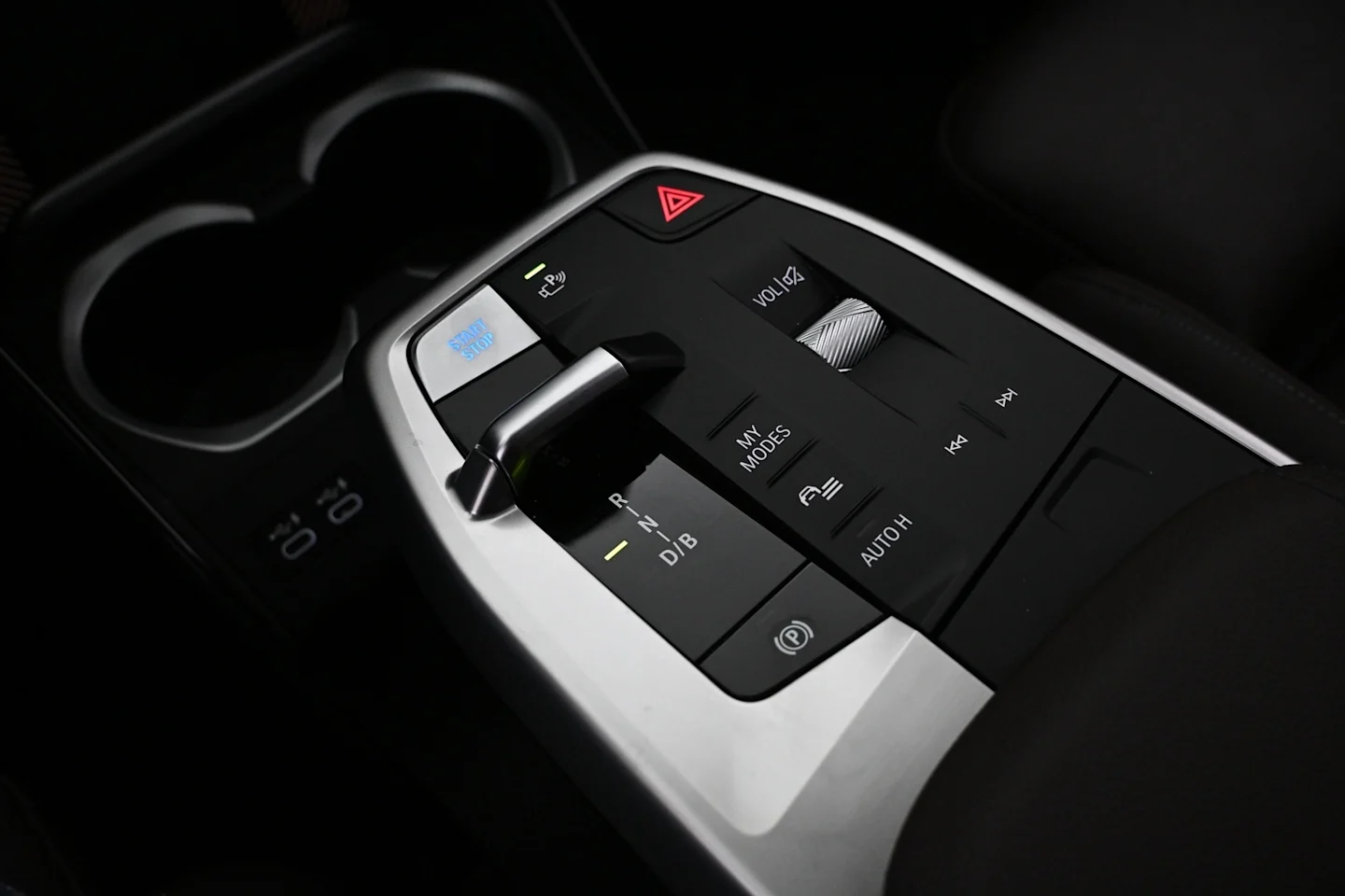 Car Image - 12JlXNuBvzFuqh9KMbnke6
