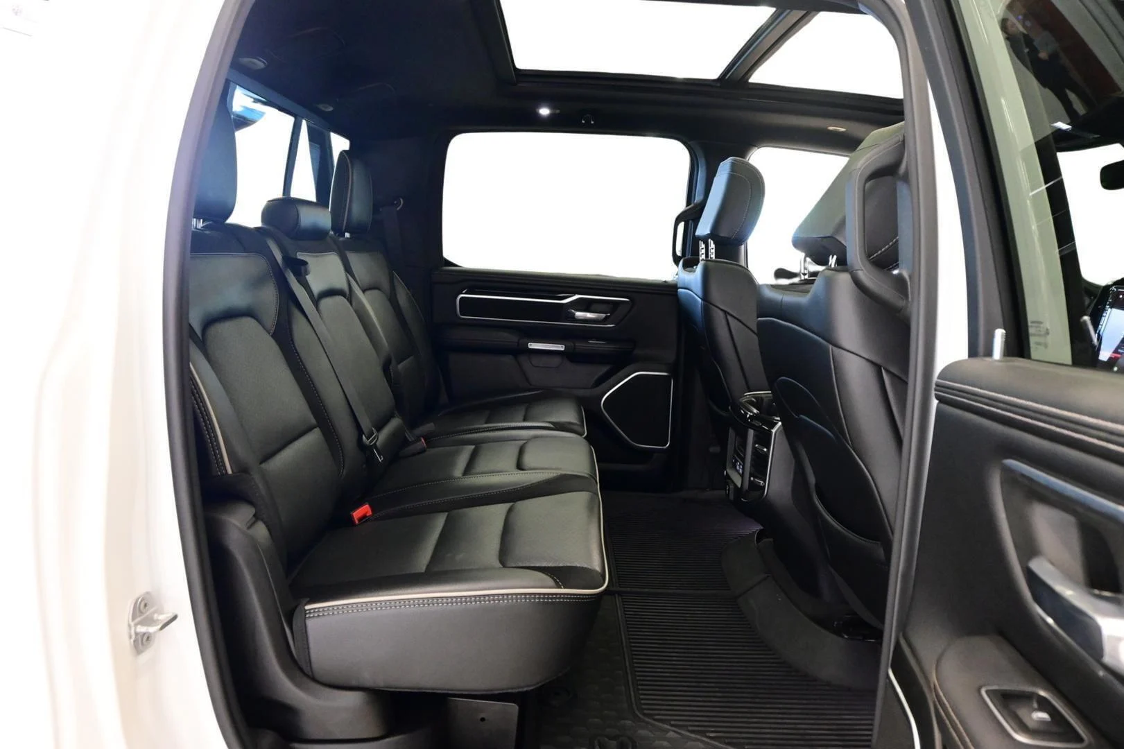 Car Image - 18w0m3fcSYT3Bq9Qp4mUMl