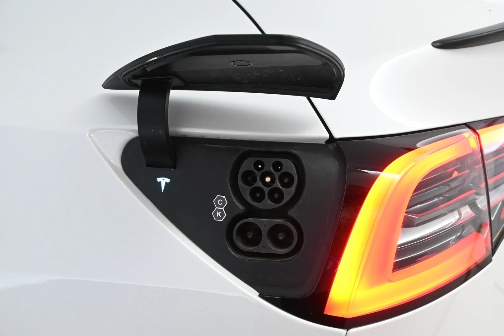 Car Image - 1NgVQUydX87jiTqcHfUGWY