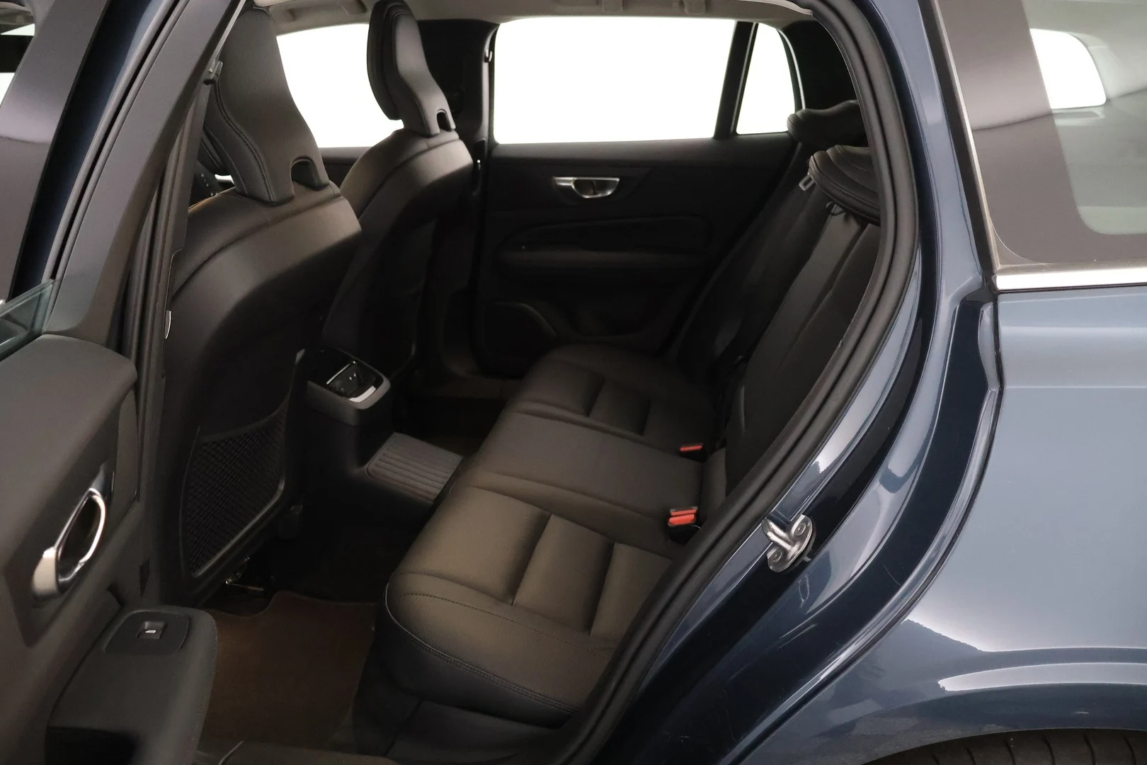 Car Image - 77r8kNA8hCe7REulslDRFe
