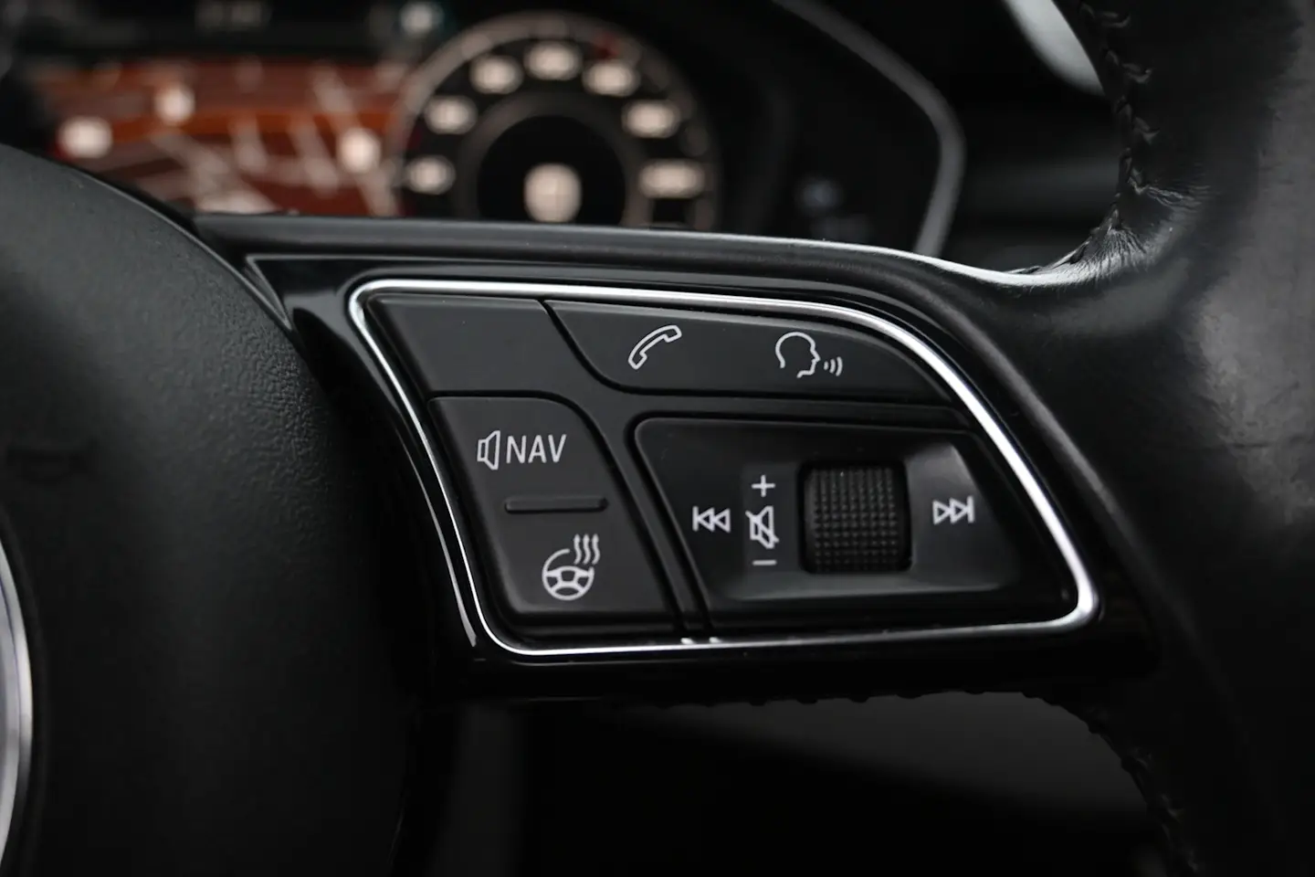 Car Image - 4Iyh0N4bR0xnA8UtFq0z0t