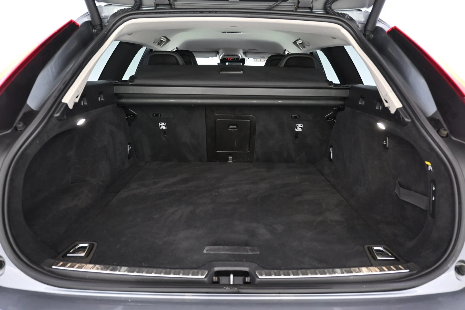Car Image - 6V4fjDtwXQsVFhWxDC7PMa