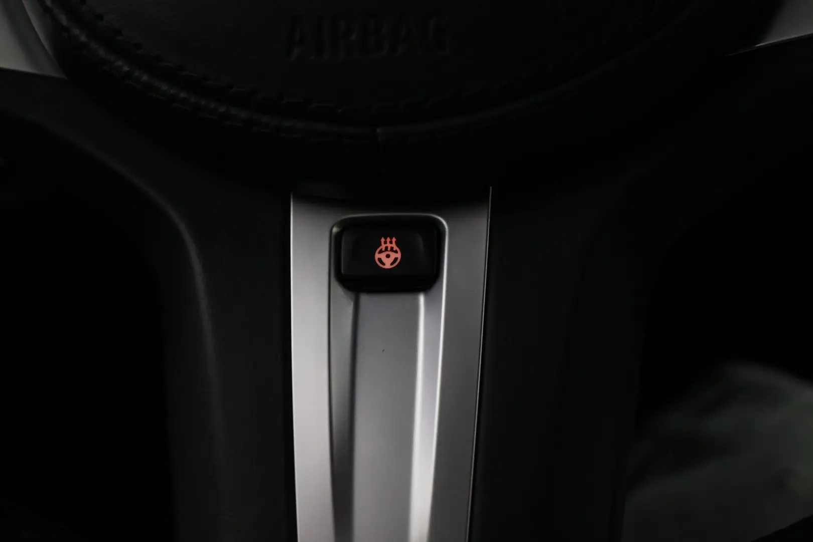 Car Image - 4i6GC5DKjLmCJMF9z2NCX6