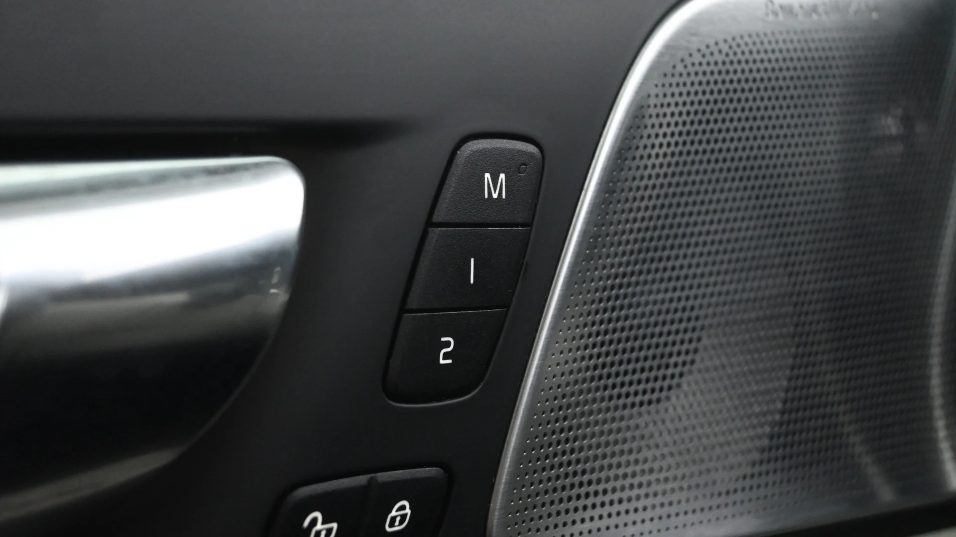 Car Image - 7xvSJqvXBWuoK9hAZ1ipdi