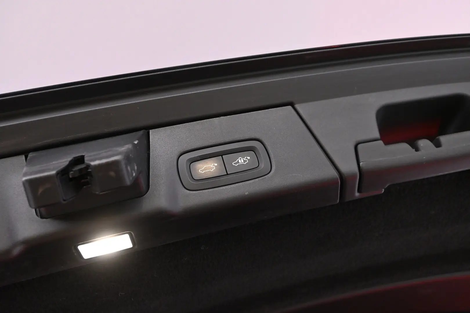 Car Image - 3fY7gm4w2WFcDjXAzPETkJ
