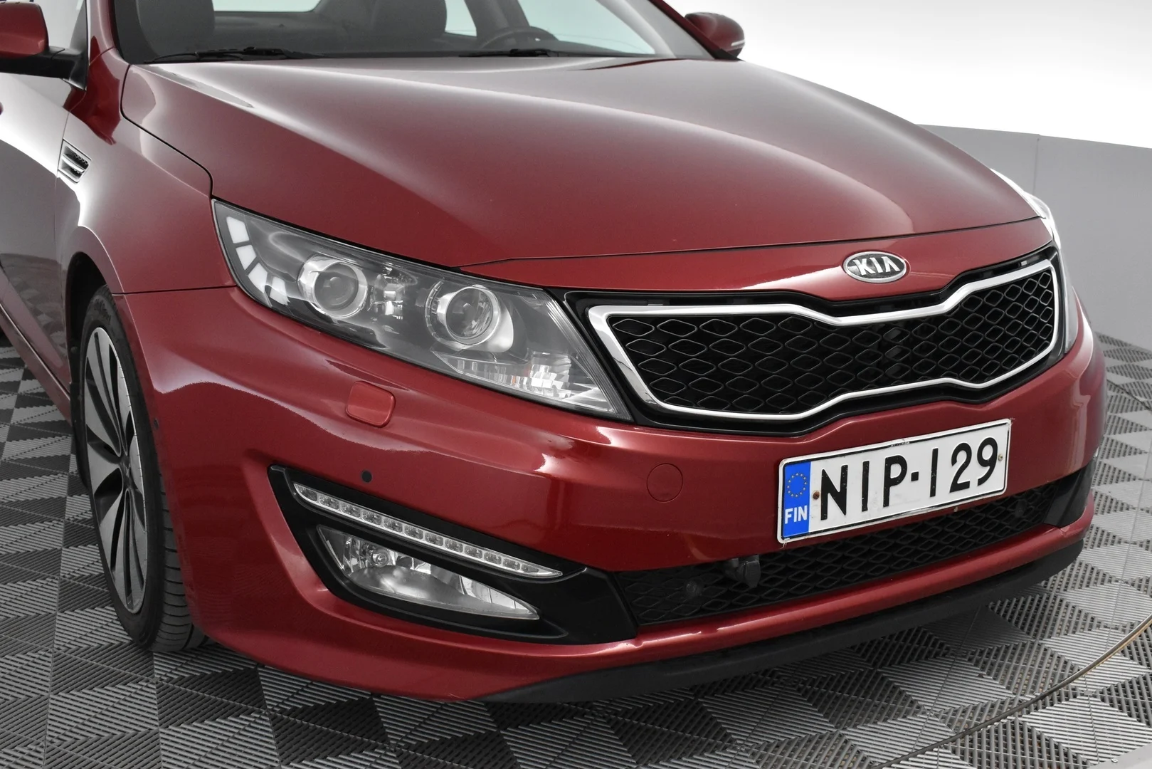 Car Image - 1hvdLRkkswTTN9pM2gfxdn