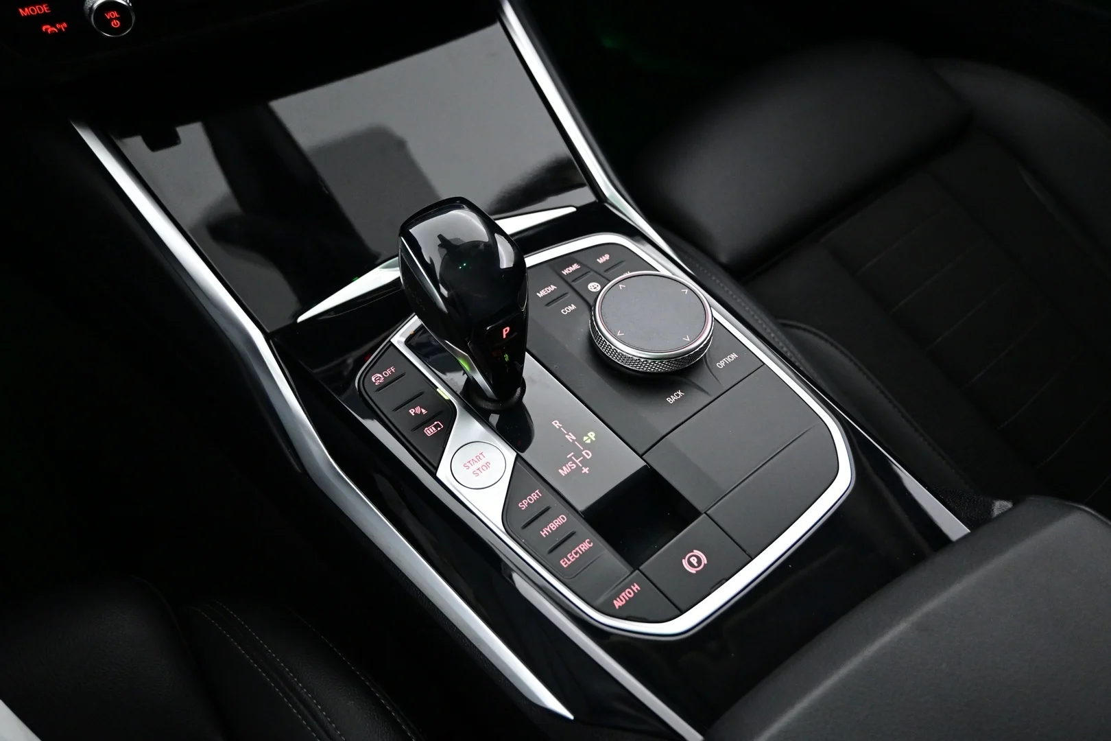 Car Image - 1tJaJKLTs4au19vlfK0eVf