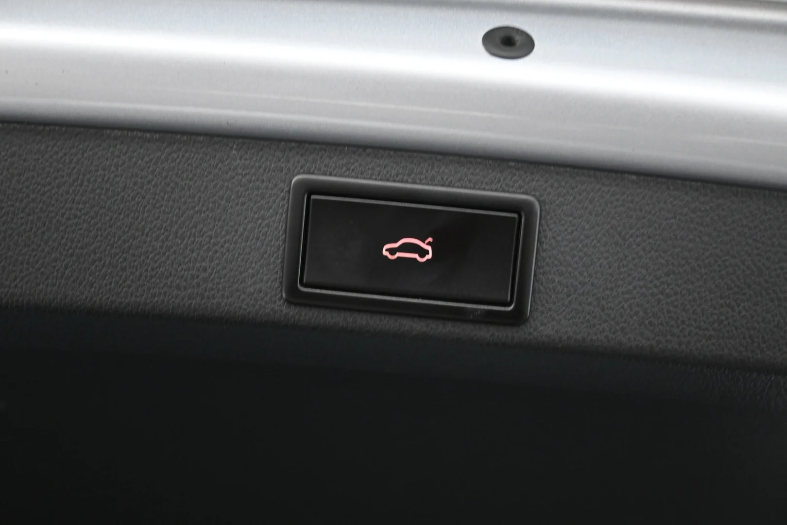 Car Image - 3k7qavMsr4cNDD8FSuWIV6
