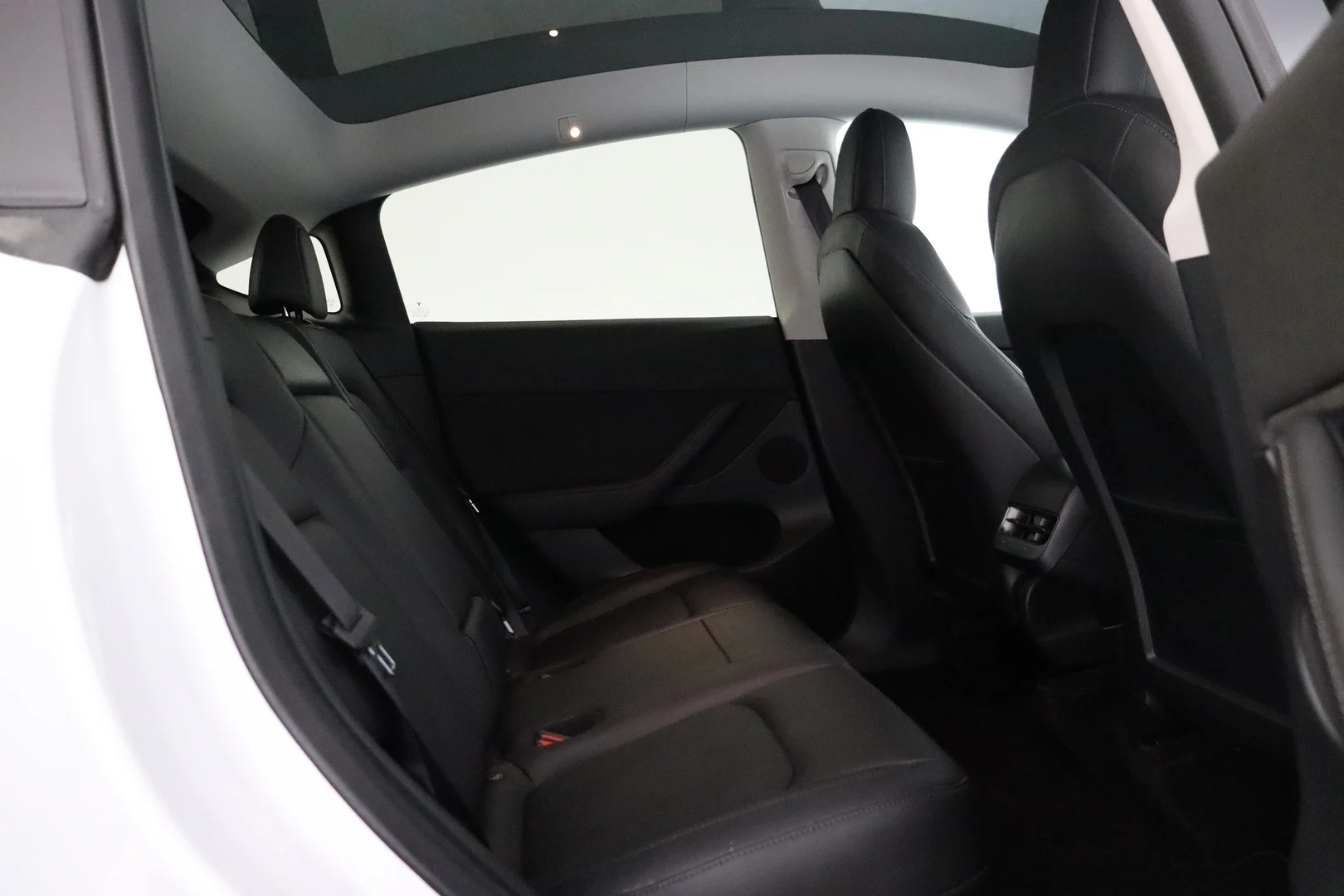 Car Image - 1mGeeUlYiJGJRhMrp1S42K