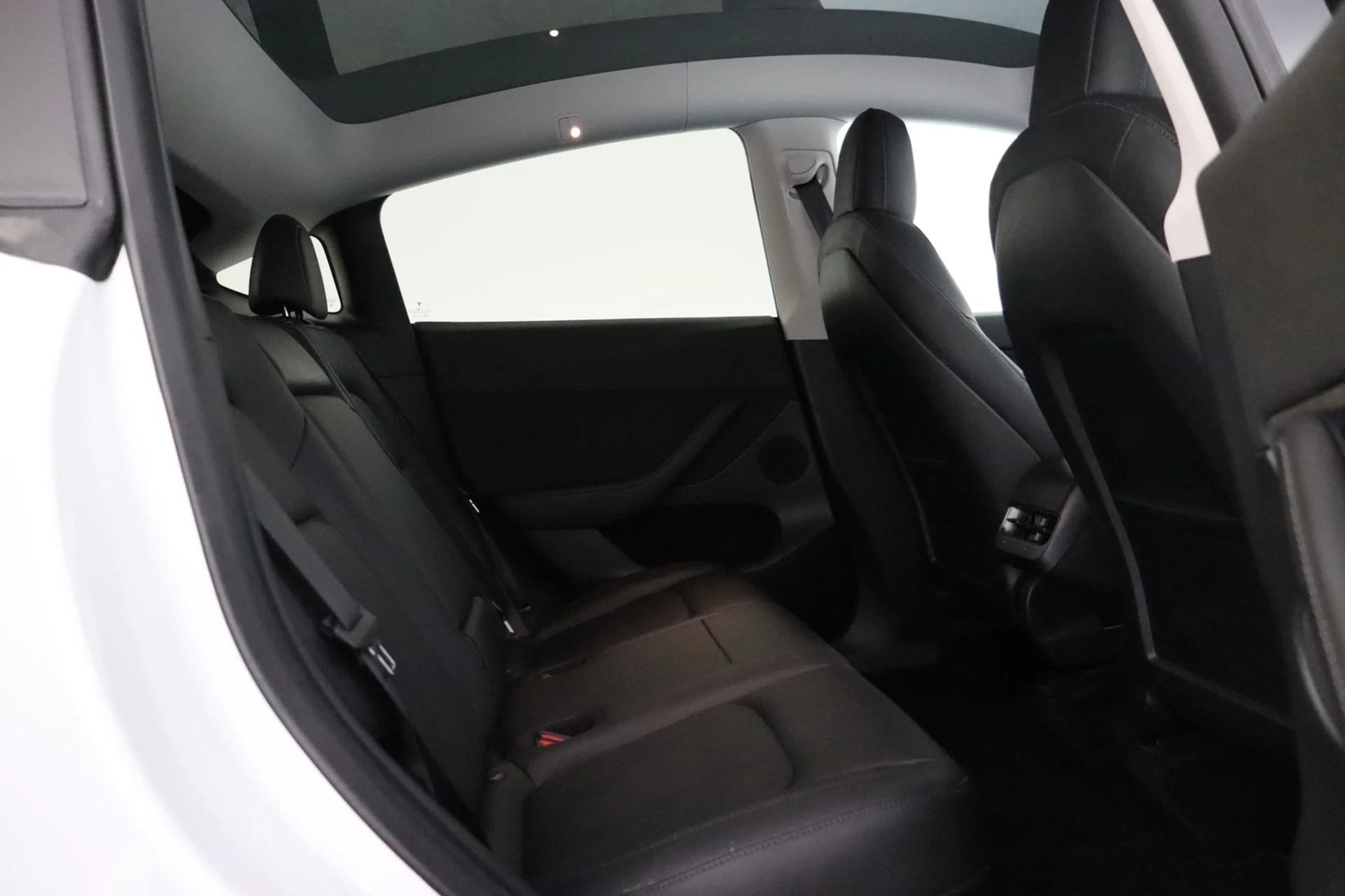 Car Image - 1mGeeUlYiJGJRhMrp1S42K