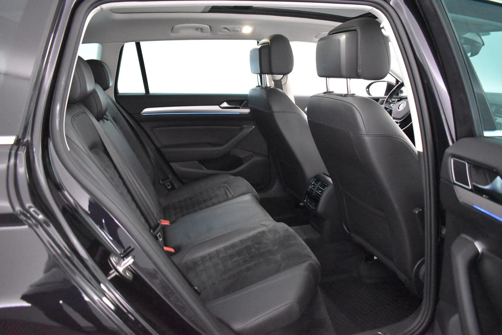Car Image - 4Qg9Vp5gDcjX0lGTelXdDh