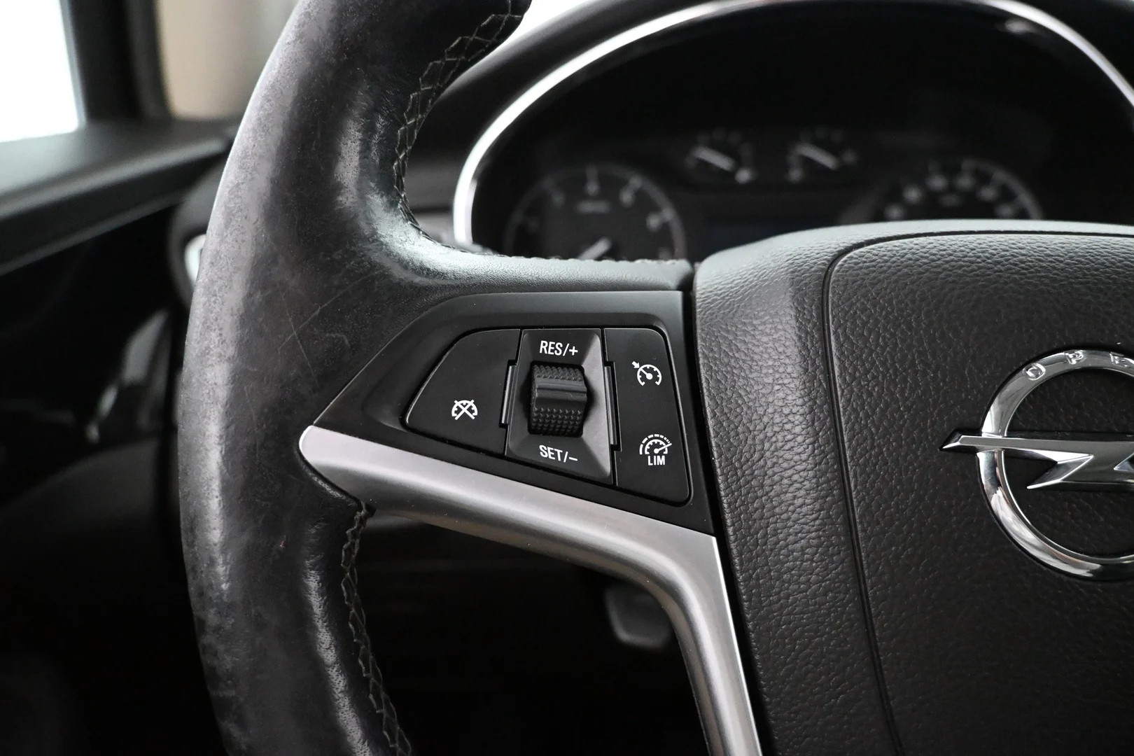 Car Image - xvKcMFDYjCg1yHBN3f6r1