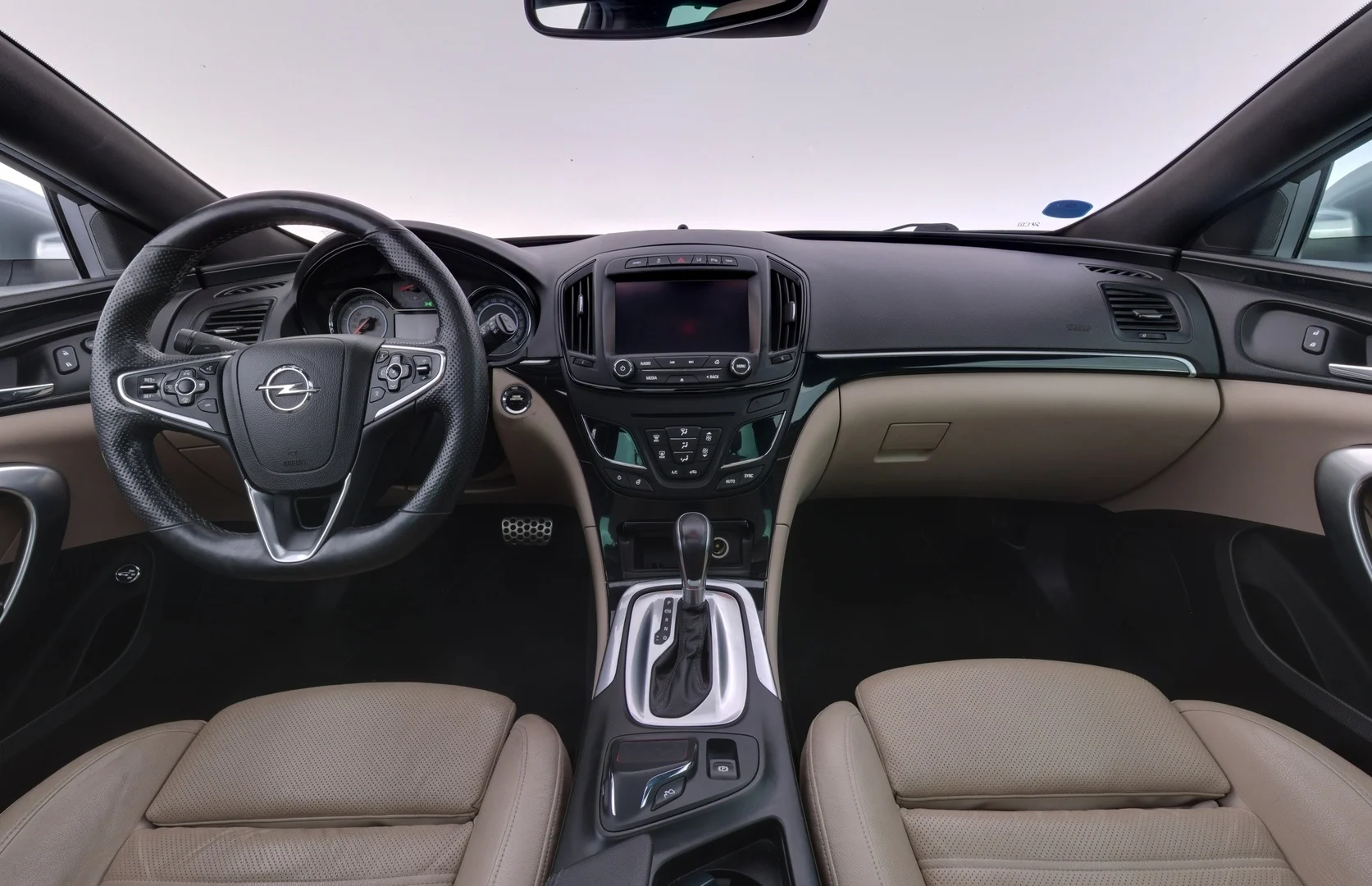 Car Image - 1OeKQNtvVNO9eslCR1L5JV