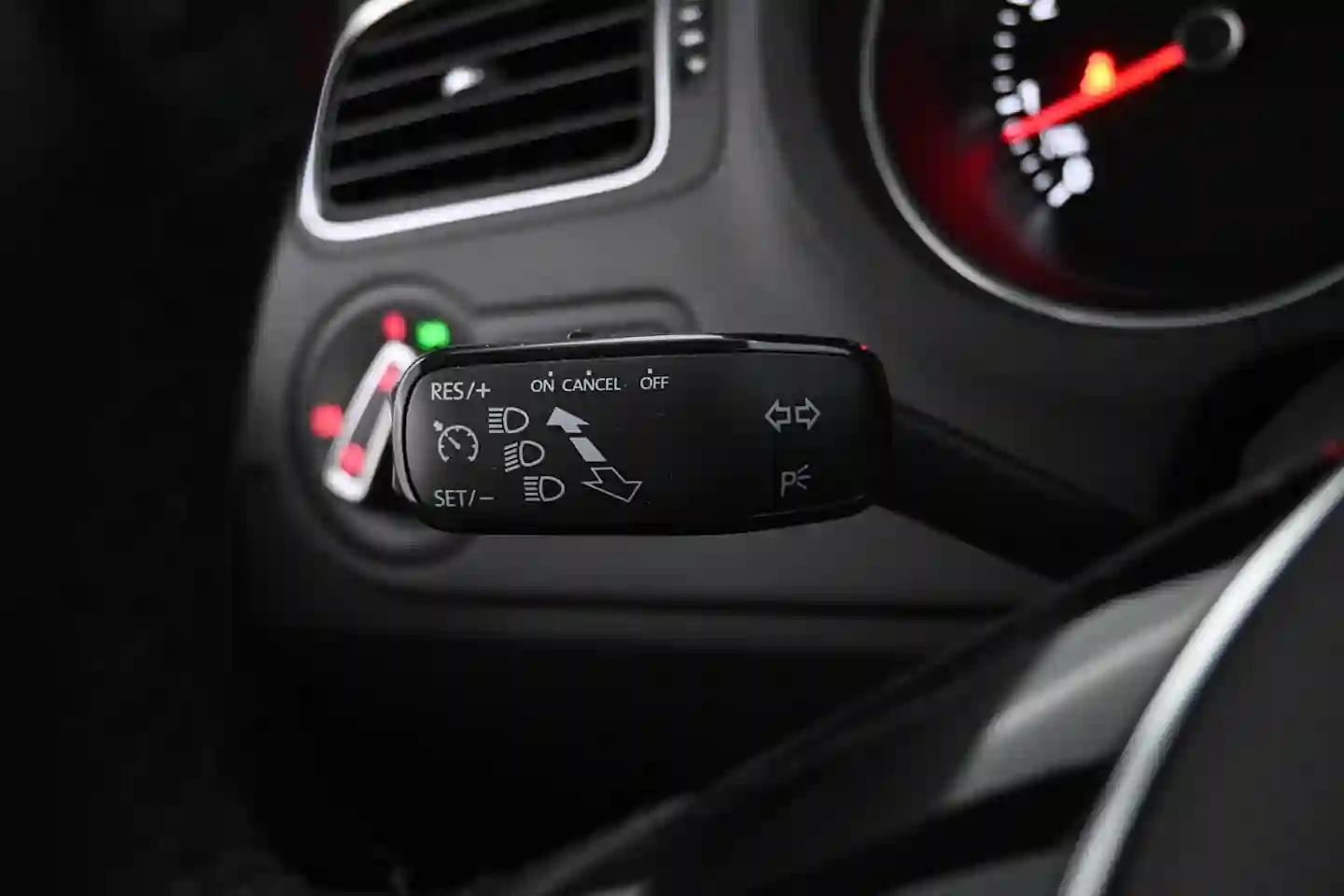 Car Image - 75i7KUBfFo7dNiQKh3FAZJ