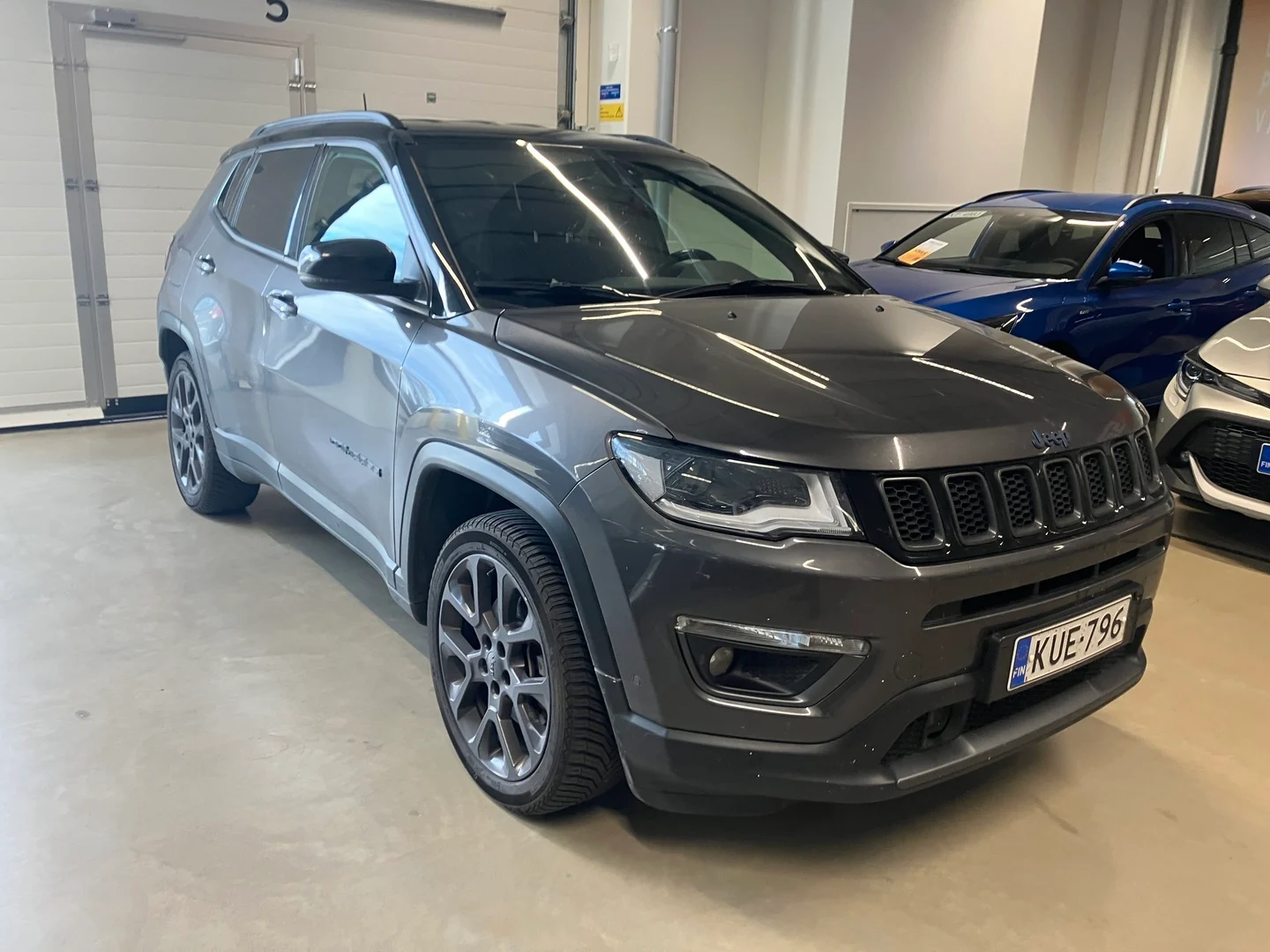 Car Image - IhiMrGaHruq1qr3If4ZnB