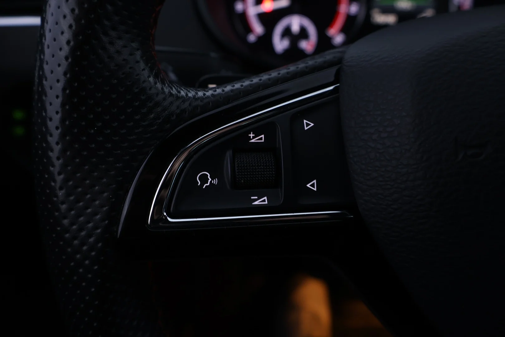 Car Image - 4sRUULHmLOjHc8s4tr56nn