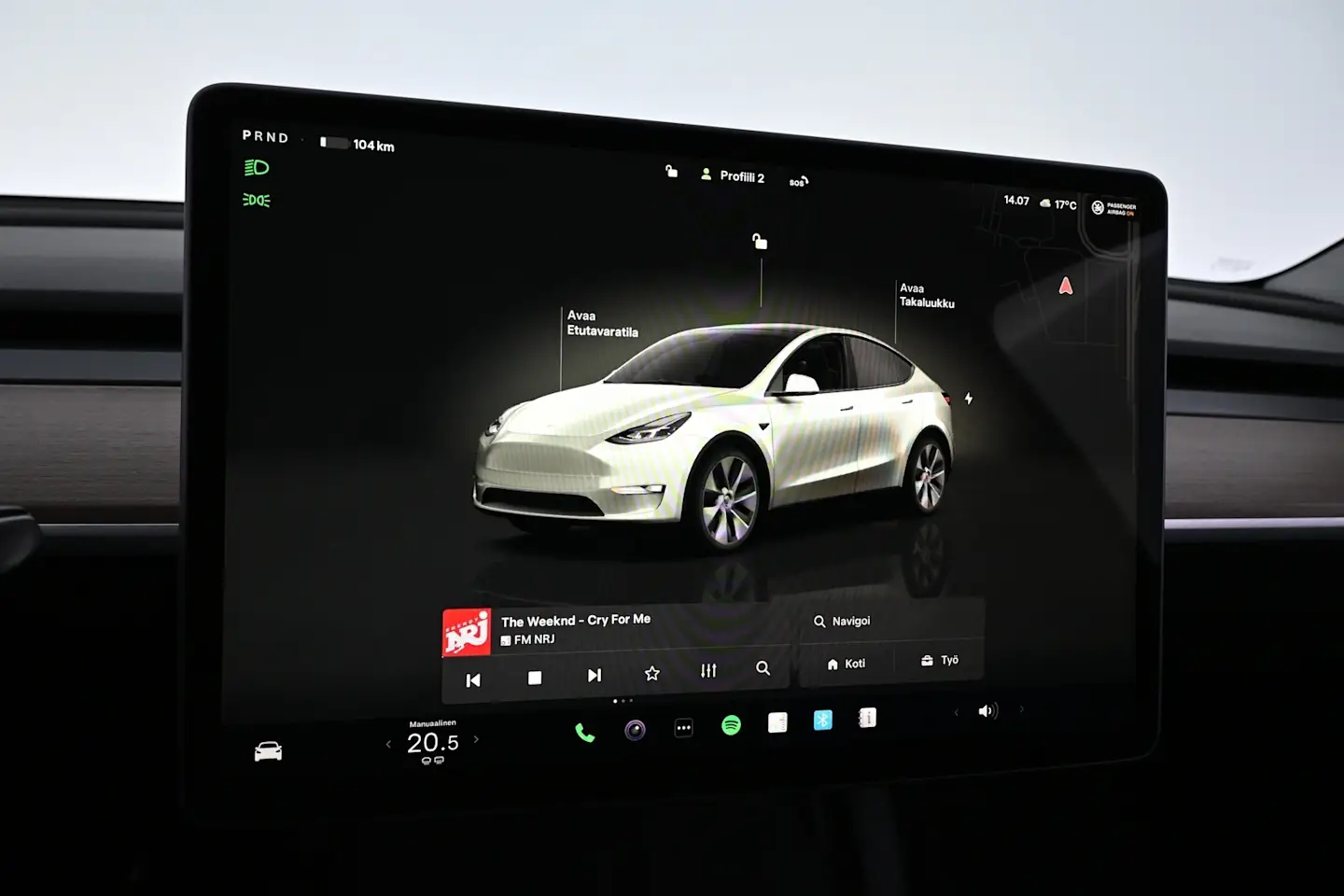 Car Image - 5wMQvMc60y3vtZZdrCBm33