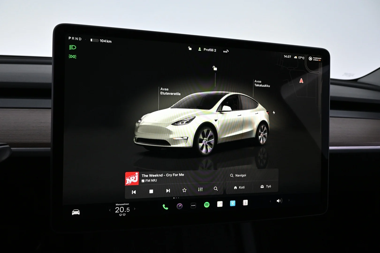 Car Image - 5wMQvMc60y3vtZZdrCBm33