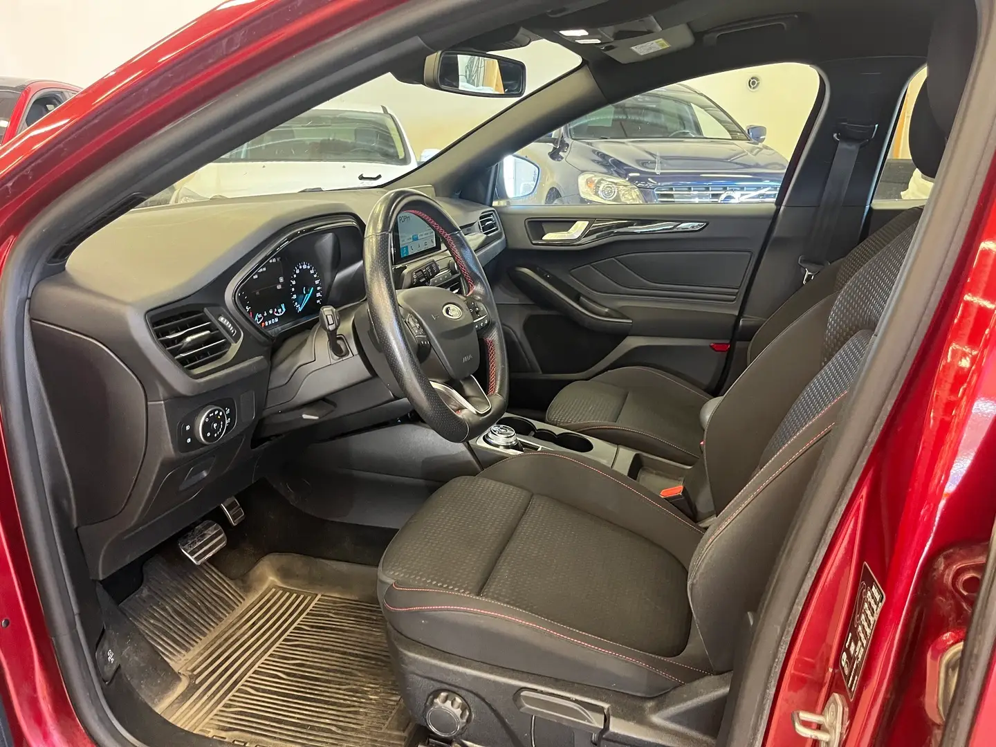 Car Image - 2IfIeLH57HYsUPy22DMomB