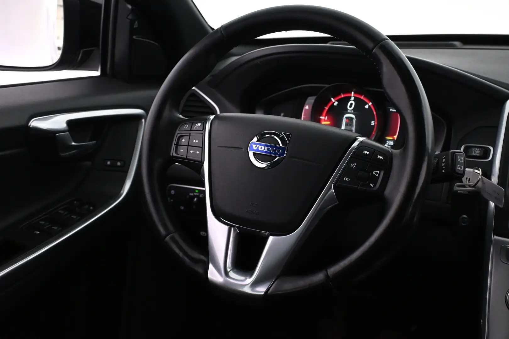 Car Image - xzMOEuMXunnUW5fe3TDGH