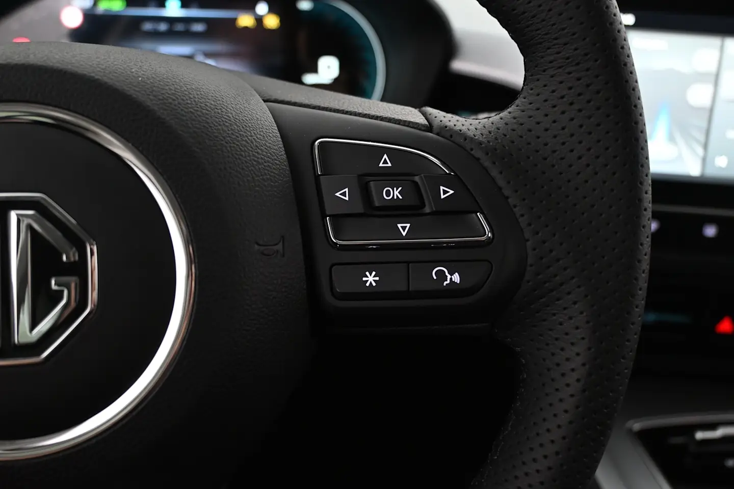 Car Image - 3ep1j7HUc3a6TjGtDh9c3I