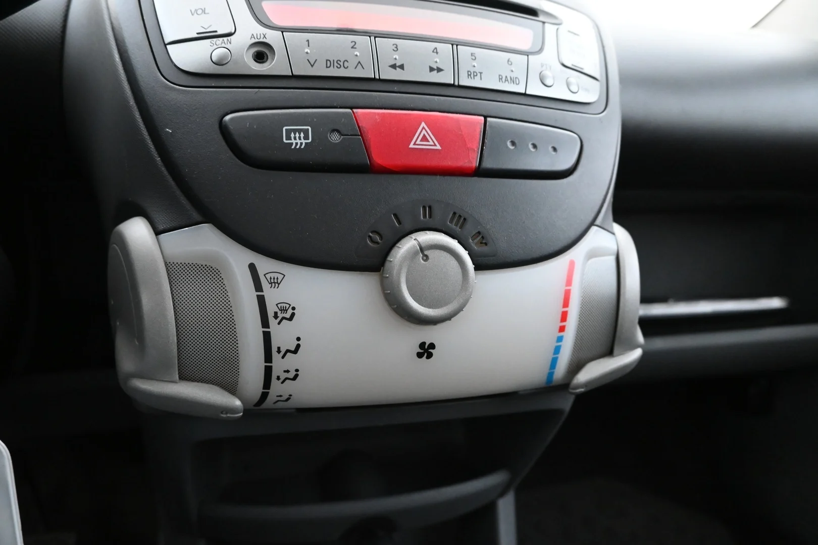 Car Image - AHtj1mJ7I5JkN7Qml4yer