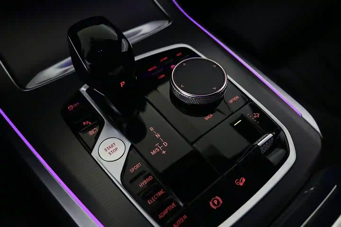 Car Image - HOMrbvUO5qV8kCXcWz31e