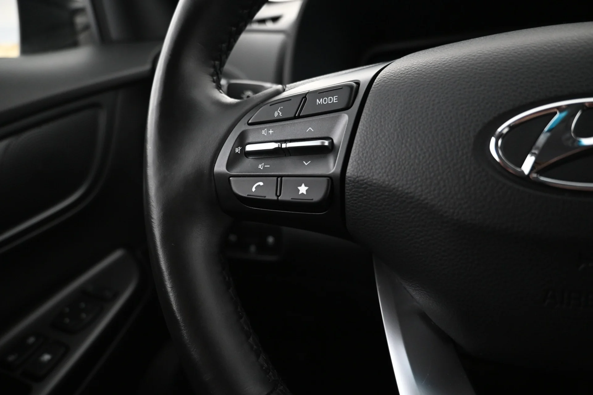 Car Image - 6w44gN9DLaiImAEp9R5qob