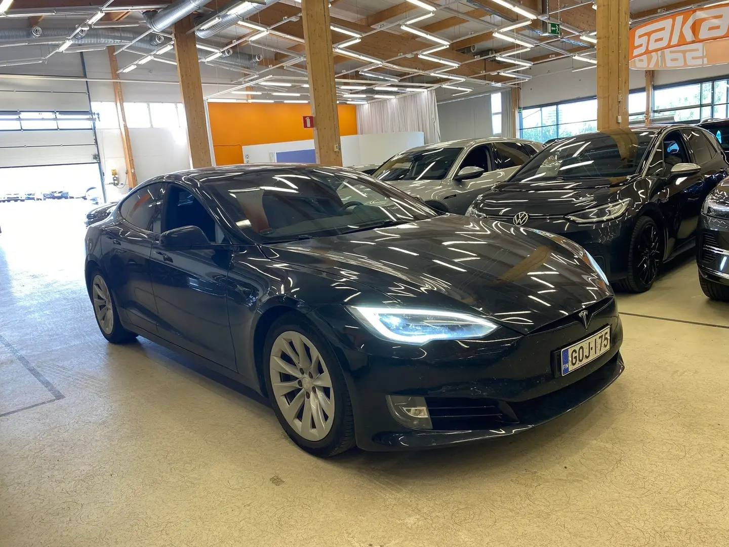 Car Image - 5LjNWqnC8HcoyzKTKqEe6X