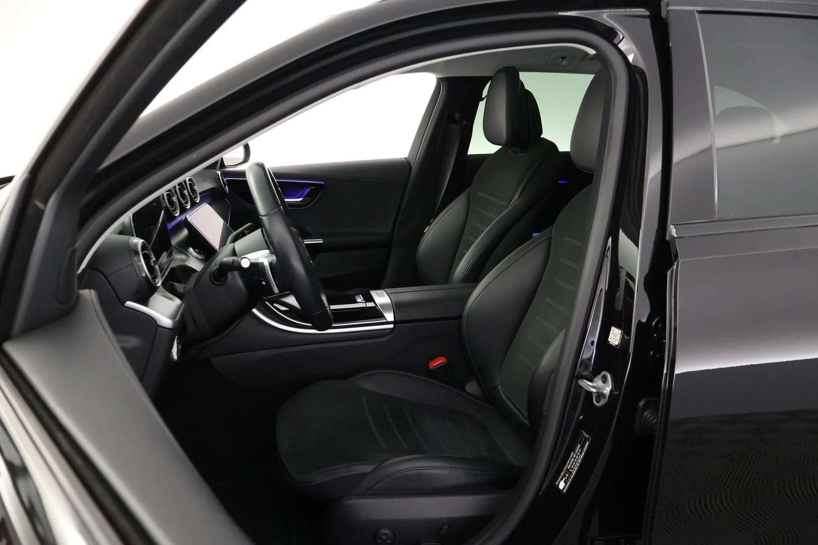 Car Image - 5Ae3ZCj7jIlgoFfOuUdIkD