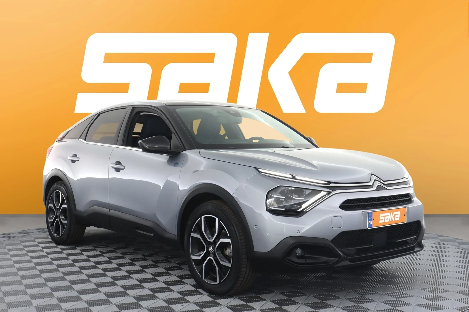 Car Image - 7nGsZryKYXib03CqINPpWz