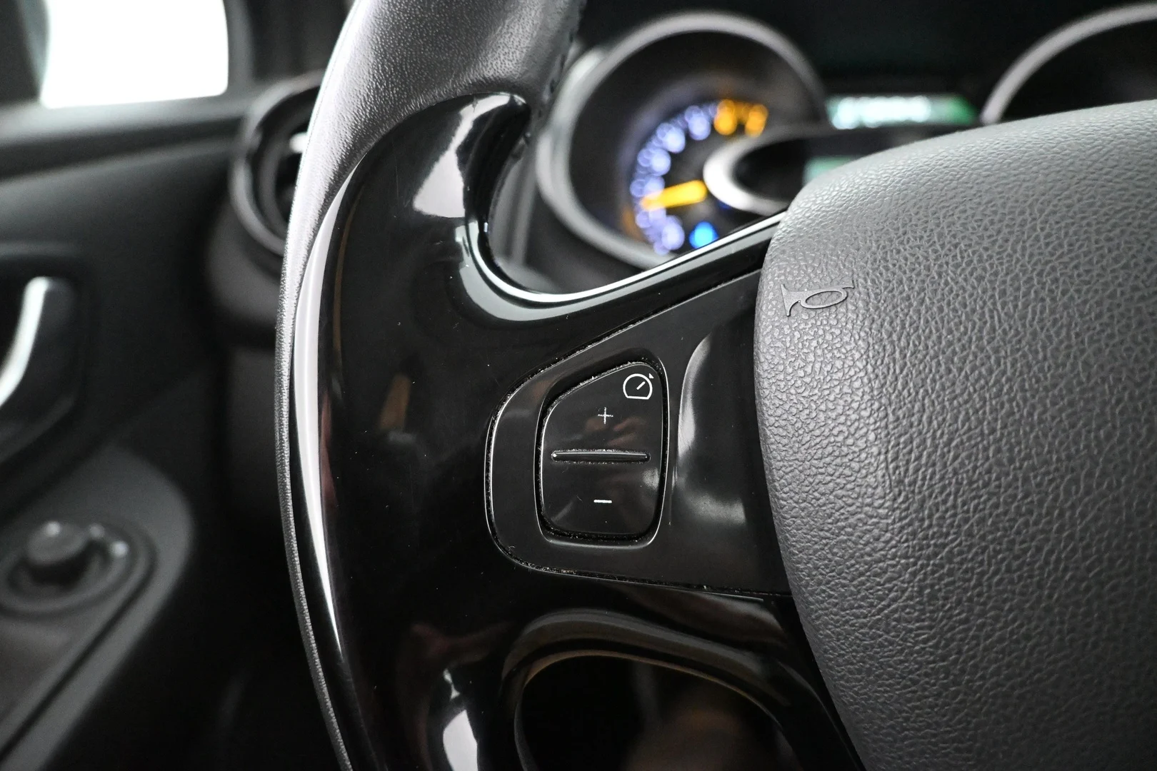 Car Image - 010lIw9sbrj9GE6Dl67cDP