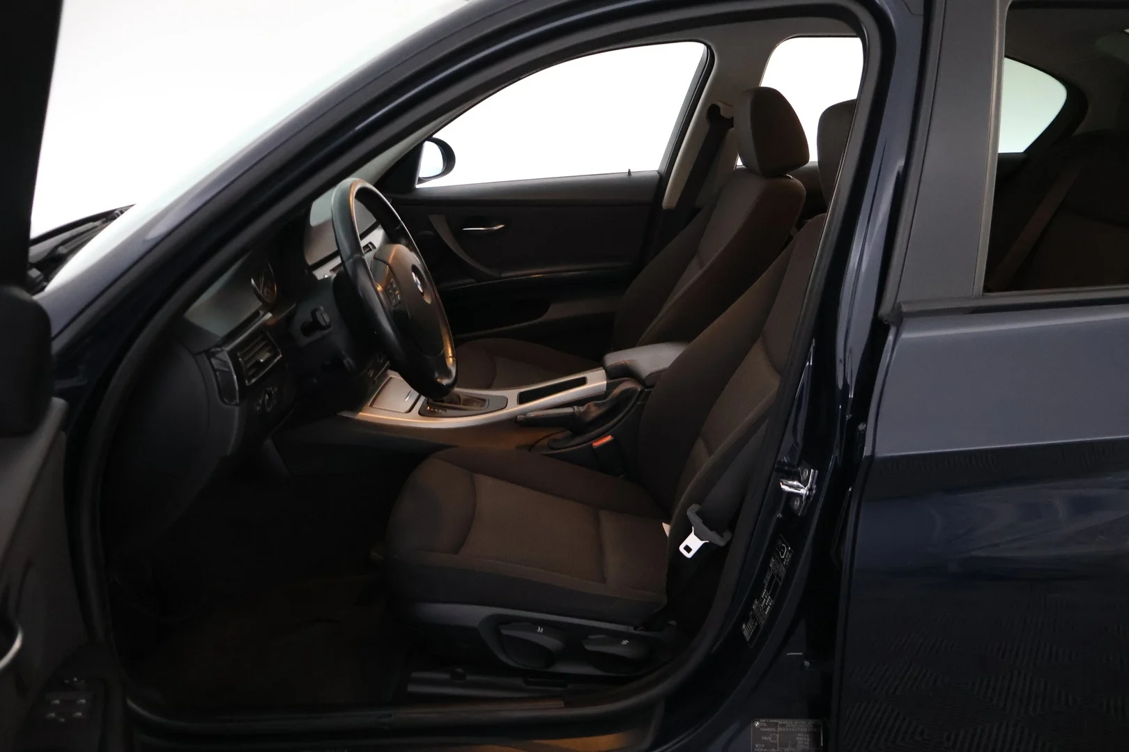 Car Image - 2OfMKBMN5IoAJHYinkKHMA