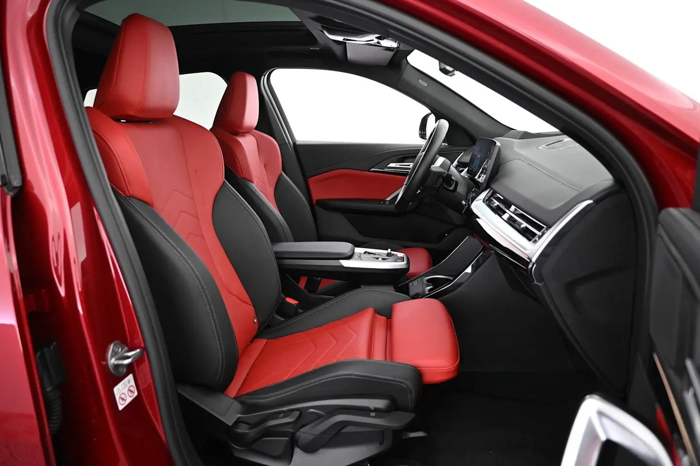 Car Image - 3sUdBC7M9YqH7cP3a62zJ2
