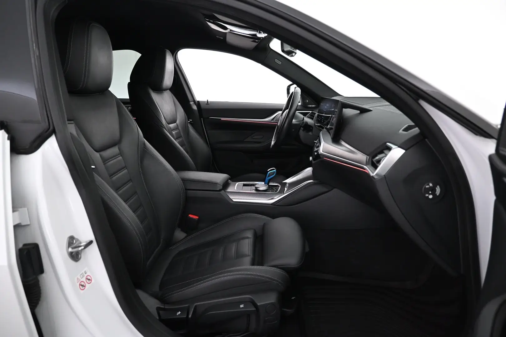 Car Image - 3pIQgeOYHEHAcecIb4hn3y